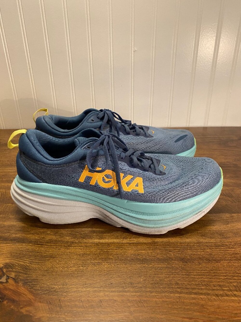 HOKA Bondi 8 Wide Running Shoes Blue and Mint - Men's Size 9.5 2E - Picture 1 of 15